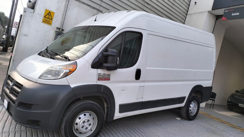 Dodge Comerciales ProMaster Van Panel 4 pts. 2500, 11.5 m3, toldo alto, TA 2018